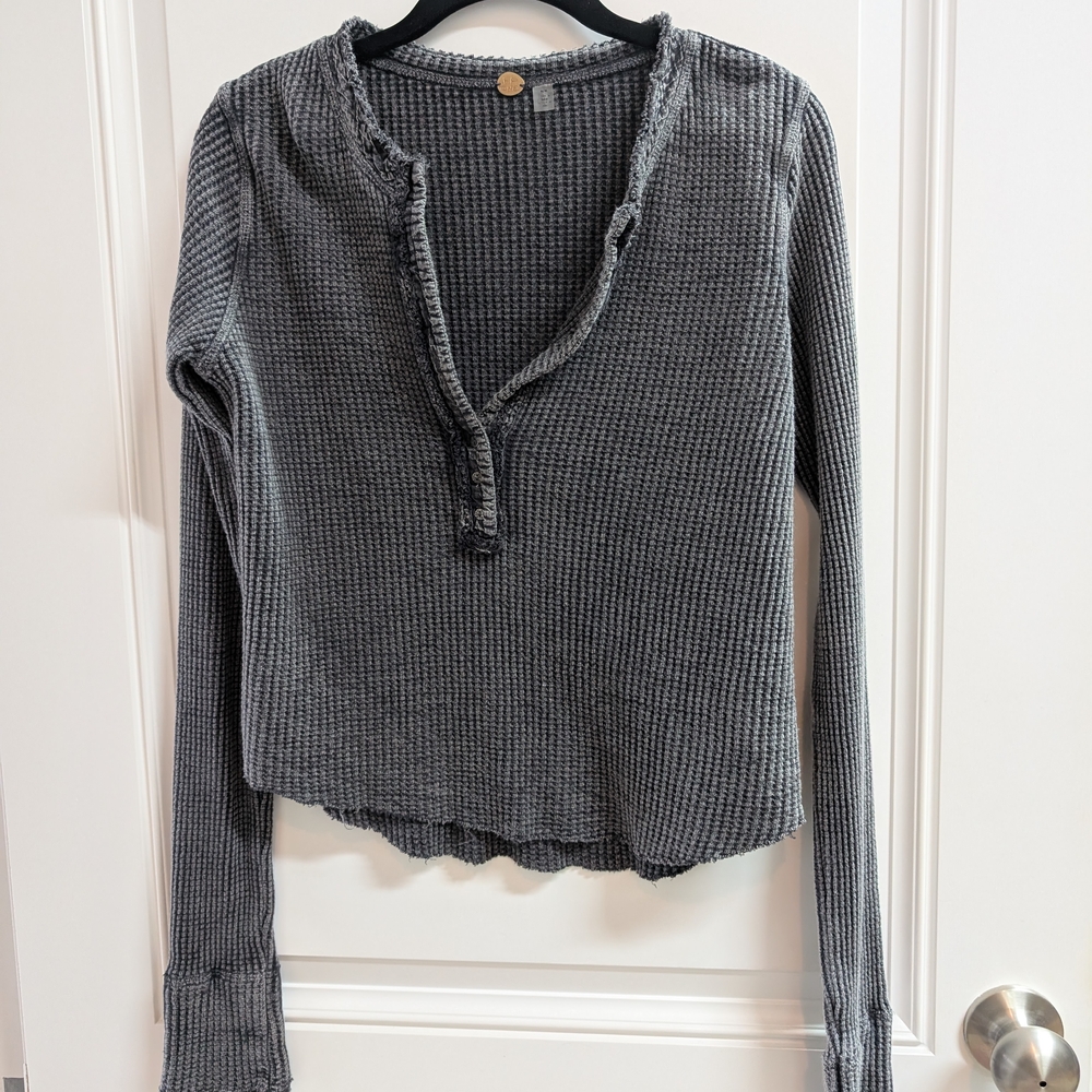 Gray Waffle Knit Long Sleeve Top